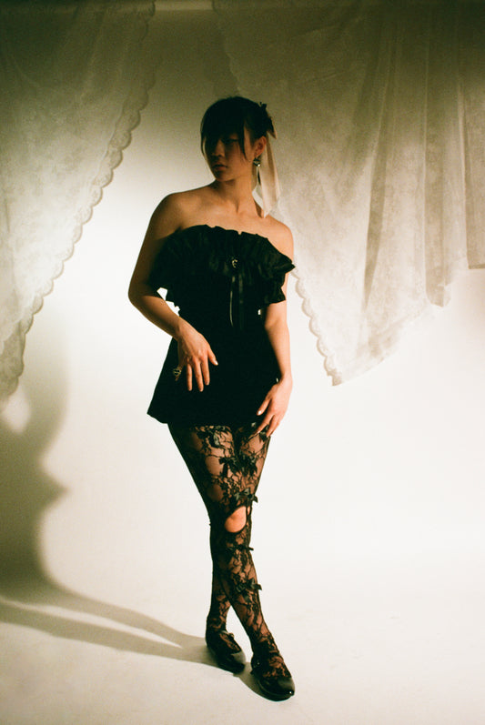 prayer tights in black
